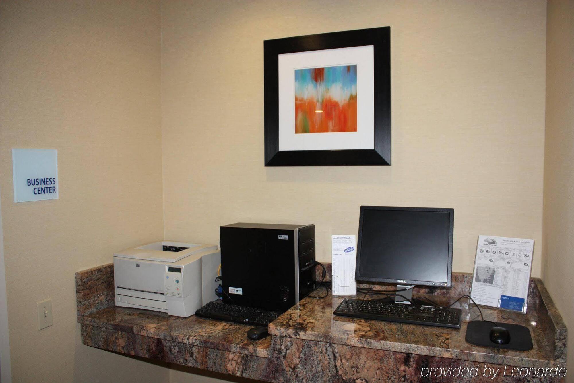 Holiday Inn Express - Ludlow - Chicopee Area By Ihg Esterno foto
